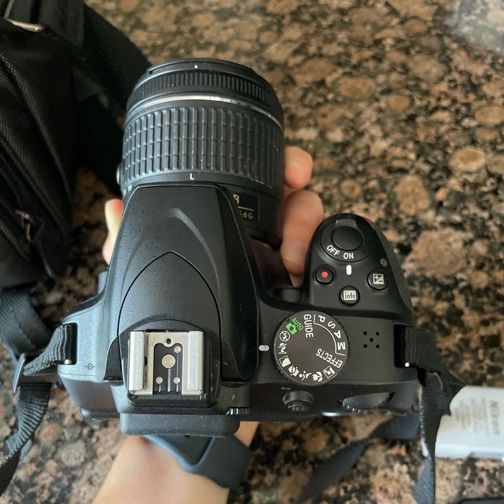 Nikon D3400 Camera with additional lens & original paperwork, bag, charger etc